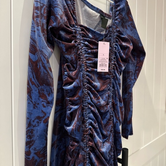 Wilde Fabel Dress - Picture 2 of 12